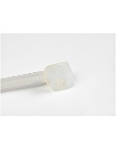 StarTech.com Bridas de 10cm para cables - 2 mm de ancho, 22 mm de diámetro, soportan 8 kg de tensión, de nylon, cierre automátic 2